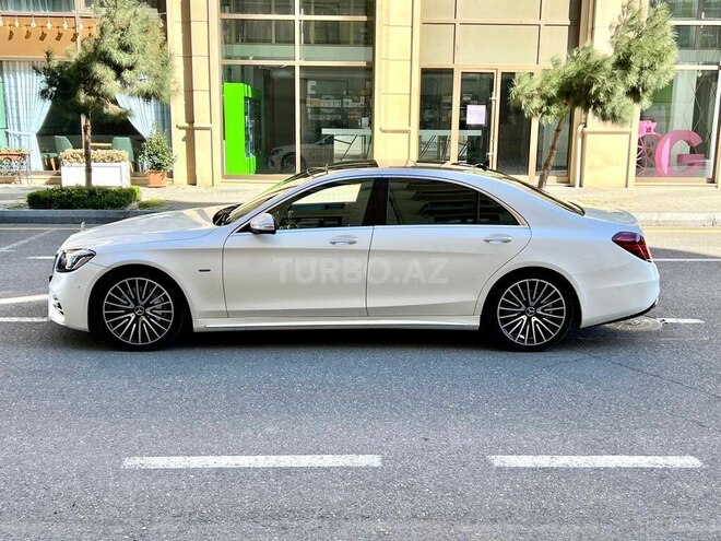 Mercedes  2017, 93,000 km - 3.0 л - Bakı