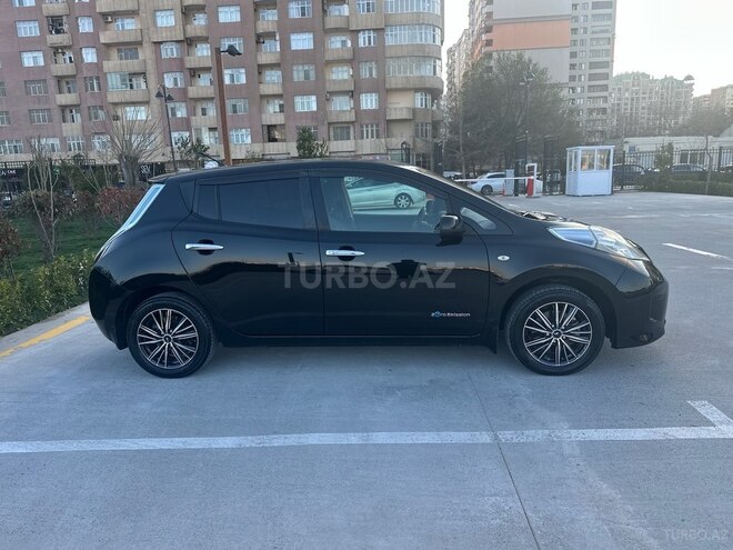 Nissan Leaf 2015, 62,523 km - 0.0 l - Bakı