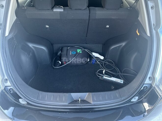 Nissan Leaf 2015, 62,523 km - 0.0 l - Bakı