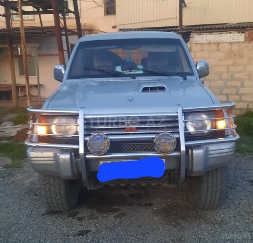 Mitsubishi Pajero 1996, 80,000 km - 2.8 l - Salyan