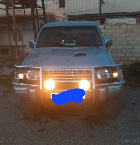 Mitsubishi Pajero 1996, 80,000 km - 2.8 l - Salyan