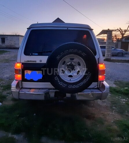 Mitsubishi Pajero 1996, 80,000 km - 2.8 l - Salyan