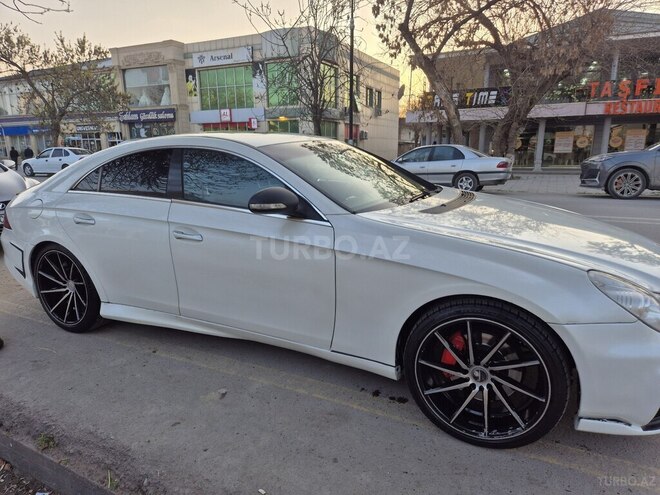 Mercedes CLS 350 2004, 389,000 km - 3.5 l - Bakı