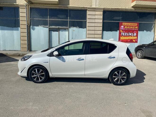 Toyota Aqua 2018, 73,000 km - 1.5 л - Bakı