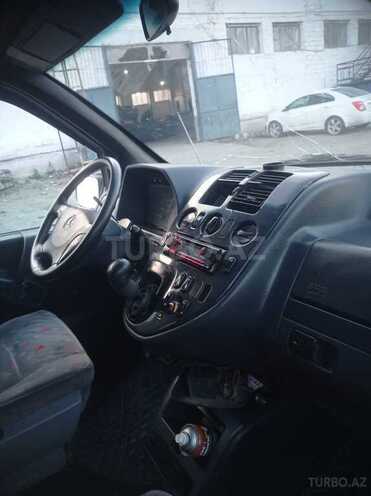 Mercedes Vito 2003, 350,000 km - 2.2 l - Yevlax