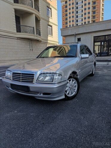 Mercedes C 200 d 1999, 280,900 km - 2.2 l - Bakı