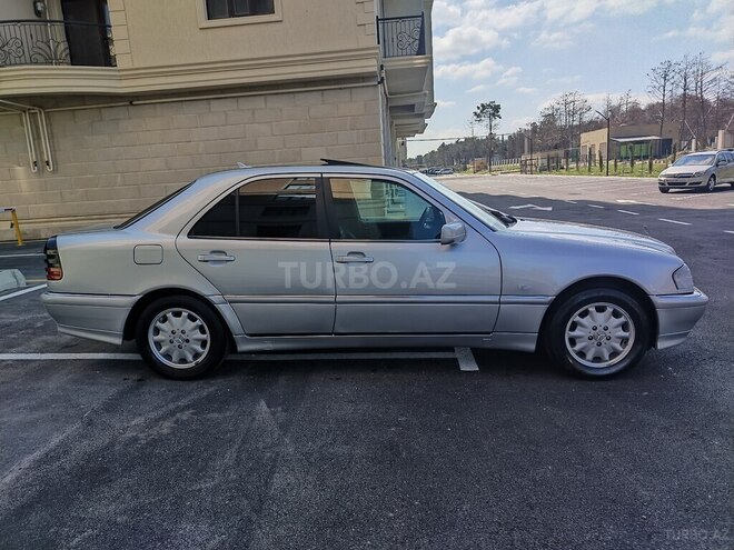 Mercedes C 200 d 1999, 280,900 km - 2.2 l - Bakı