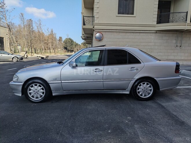 Mercedes C 200 d 1999, 280,900 km - 2.2 l - Bakı
