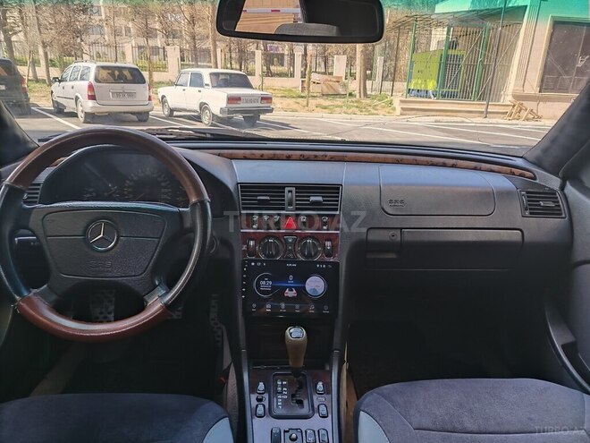 Mercedes C 200 d 1999, 280,900 km - 2.2 l - Bakı