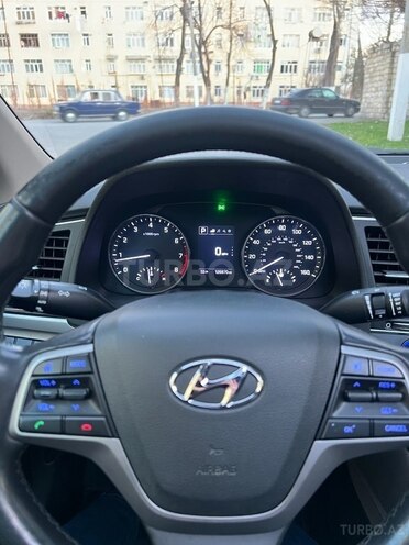 Hyundai Elantra 2017, 204,177 km - 2.0 l - Bakı