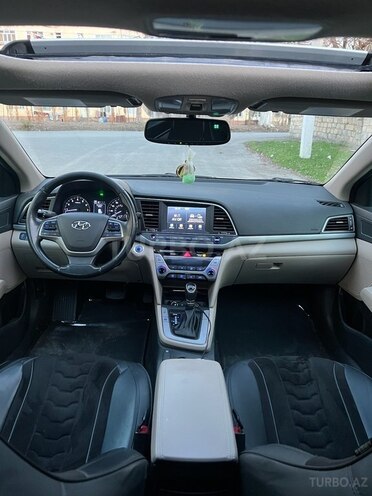 Hyundai Elantra 2017, 204,177 km - 2.0 l - Bakı