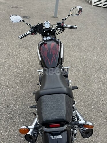 Yamaha V Max-2