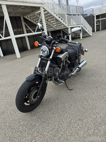 Yamaha V Max-1