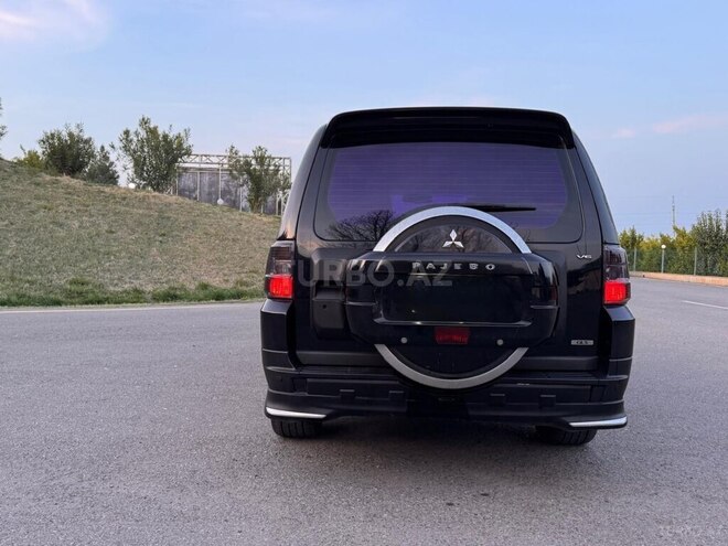 Mitsubishi Pajero 2007, 233,460 km - 3.0 l - Füzuli