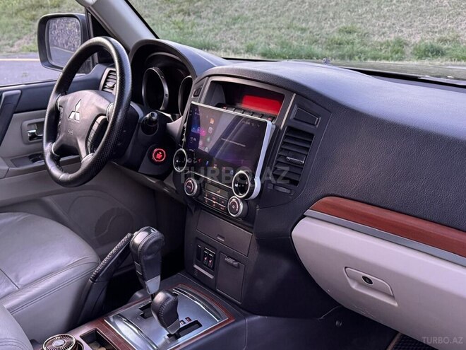 Mitsubishi Pajero 2007, 233,460 km - 3.0 l - Füzuli