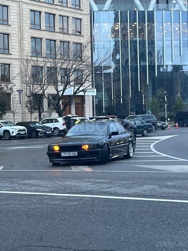 BMW 740 1998, 269,000 km - 4.4 l - Bakı