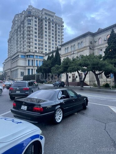BMW 740 1998, 269,000 km - 4.4 l - Bakı