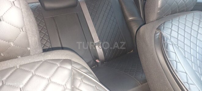 Volvo  1997, 250,000 km - 2.4 l - Bakı