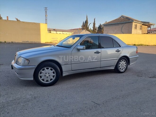 Mercedes C 240 1998, 340,000 km - 2.4 l - Salyan