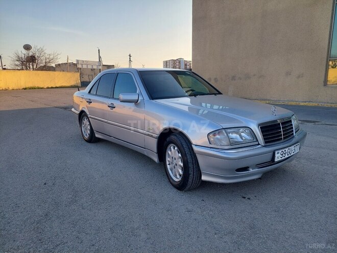 Mercedes C 240 1998, 340,000 km - 2.4 l - Salyan