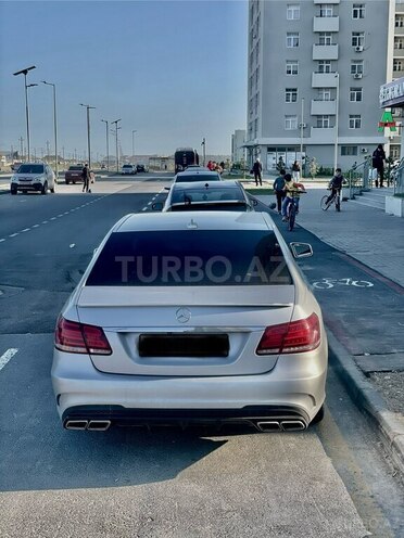 Mercedes E 350 4MATIC 2014, 138,000 km - 3.5 л - Bakı