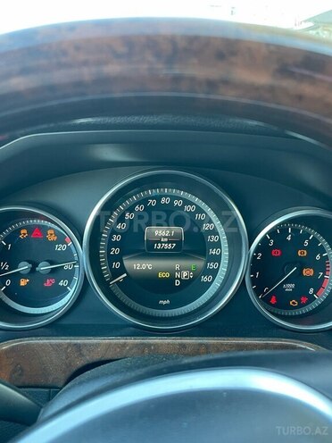 Mercedes E 350 4MATIC 2014, 138,000 km - 3.5 л - Bakı