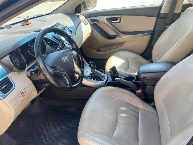 Hyundai Elantra 2014, 221,809 km - 1.8 l - Bakı
