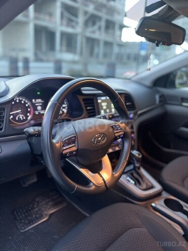 Hyundai Elantra 2020, 70,000 km - 2.0 l - Bakı