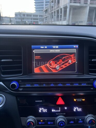 Hyundai Elantra 2020, 70,000 km - 2.0 l - Bakı