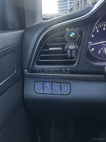 Hyundai Elantra 2020, 70,000 km - 2.0 l - Bakı