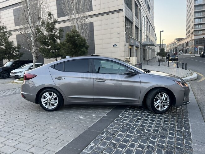Hyundai Elantra 2020, 70,000 km - 2.0 l - Bakı
