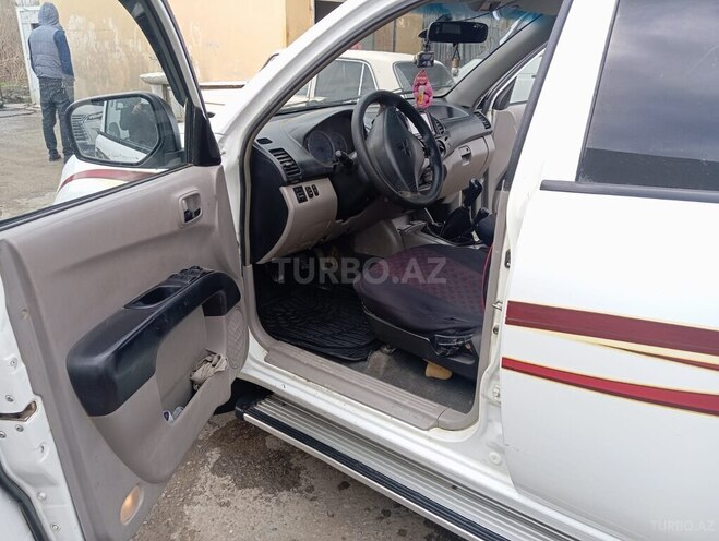 Mitsubishi L200 2008, 505,402 km - 2.5 l - Salyan