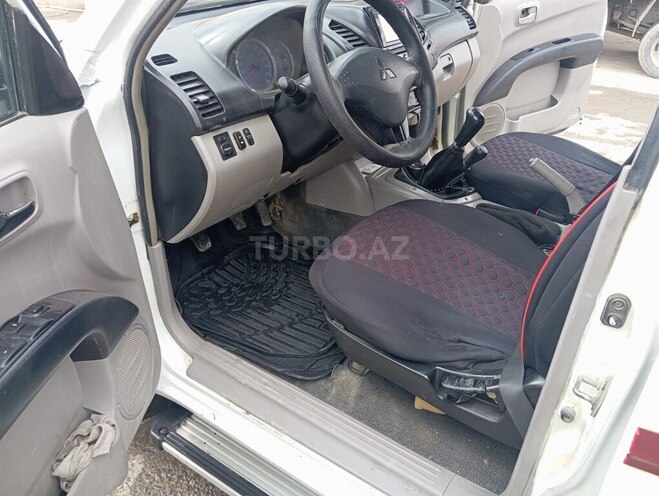 Mitsubishi L200 2008, 505,402 km - 2.5 l - Salyan