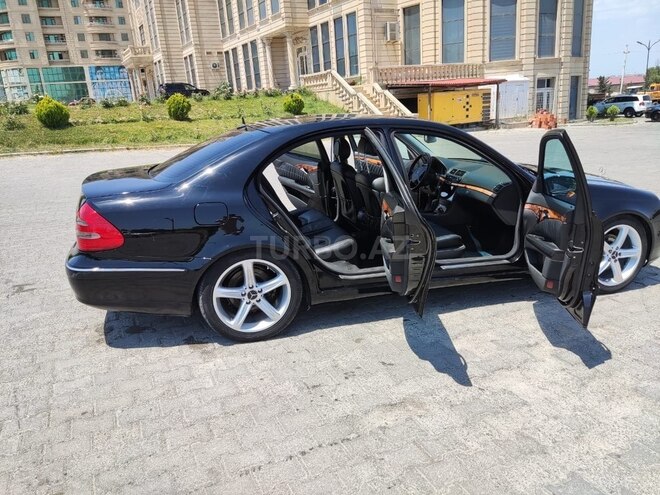 Mercedes E 320 4MATIC 2004, 445,000 km - 3.2 l - Bakı