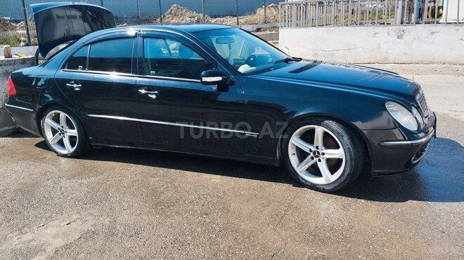 Mercedes E 320 4MATIC 2004, 445,000 km - 3.2 l - Bakı