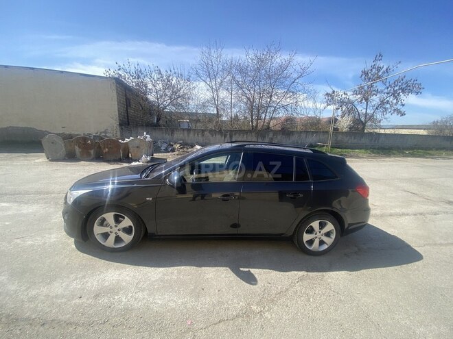 Chevrolet Cruze 2012, 350,000 km - 1.6 l - Quba