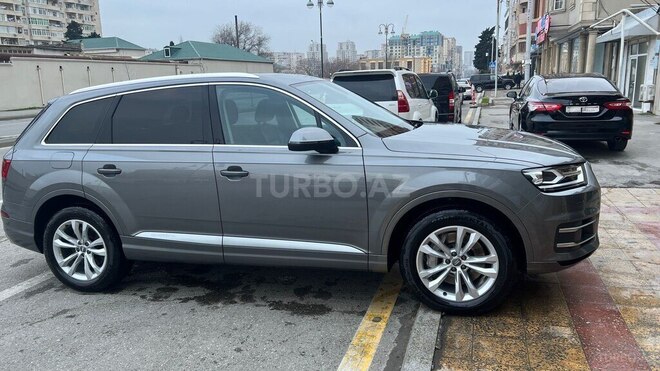 Audi Q7 2017, 37,000 km - 2.0 l - Bakı