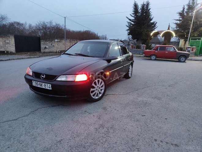 Opel Vectra 1997, 520,242 km - 1.6 l - Zaqatala