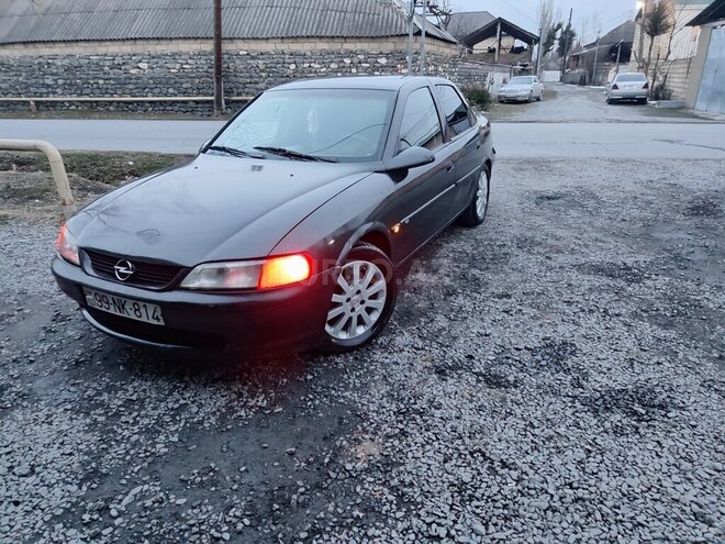 Opel Vectra 1997, 520,242 km - 1.6 l - Zaqatala