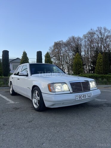 Mercedes E 220 1994, 47,000 km - 2.2 l - Bakı