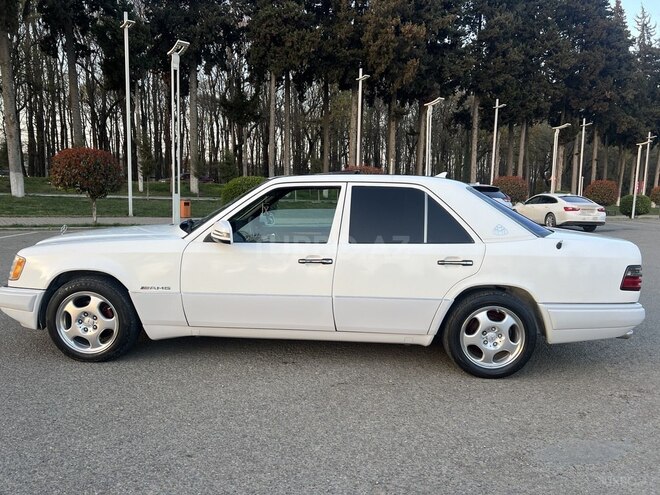 Mercedes E 220 1994, 47,000 km - 2.2 l - Bakı