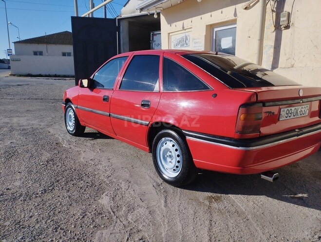 Opel Vectra 1993, 77,770 km - 1.6 l - Bakı