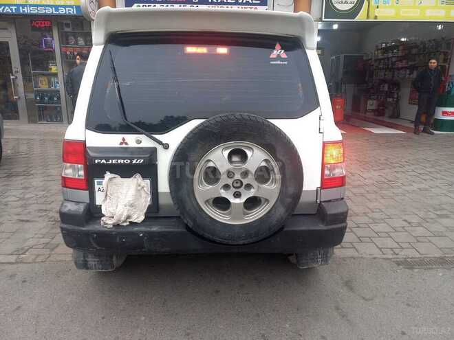 Mitsubishi Pajero io 1999, 320,000 km - 1.8 l - Bakı