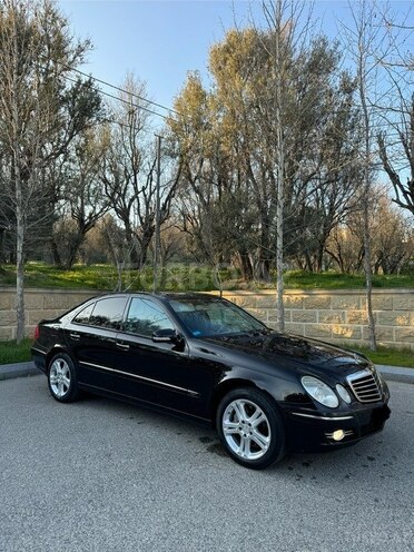 Mercedes E 350 2007, 276,800 km - 3.5 l - Bakı