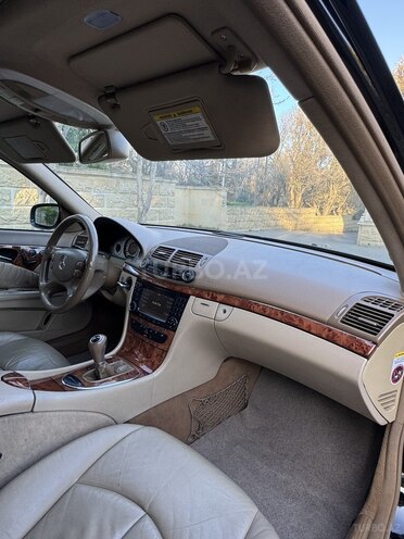Mercedes E 350 2007, 276,800 km - 3.5 l - Bakı