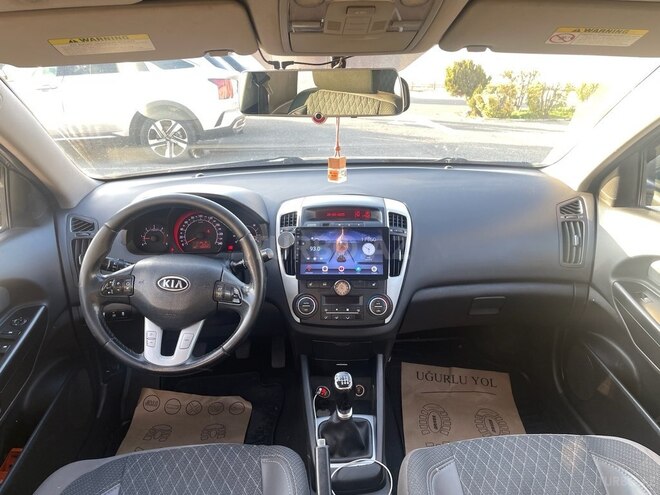 Kia Ceed 2009, 285,000 km - 1.6 л - Bakı