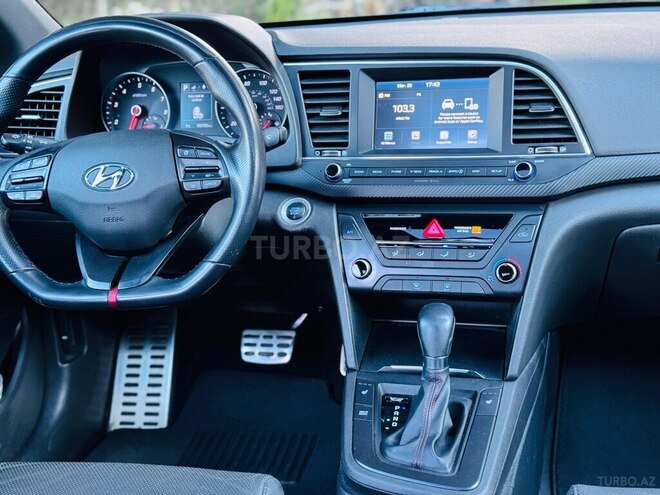 Hyundai Elantra 2017, 160,934 km - 1.6 l - Bakı