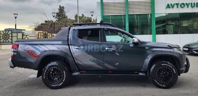 Mitsubishi L200 2023, 20,000 km - 2.5 l - Bakı