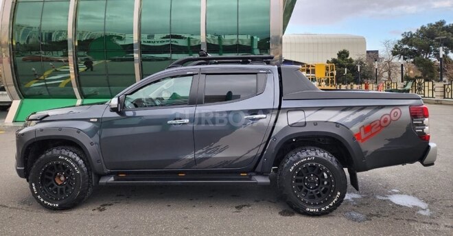 Mitsubishi L200 2023, 20,000 km - 2.5 l - Bakı