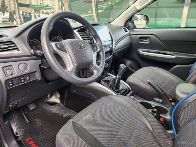 Mitsubishi L200 2023, 20,000 km - 2.5 l - Bakı